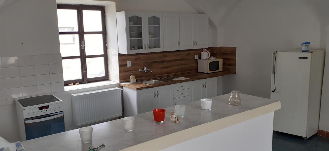 Farma Macas Villa Lázně Bohdaneč Bagian luar foto